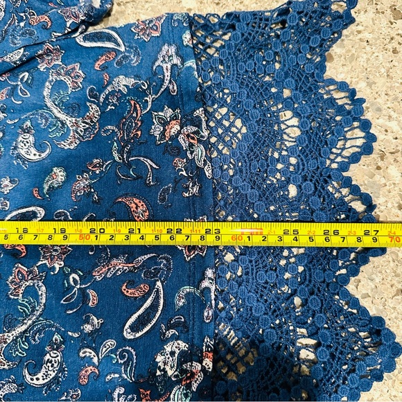 Maurices Women's XL Blue Paisley Floral Knit Top‎ w/ Lace Trim Open Sleeves.A123 - Picture 8 of 12
